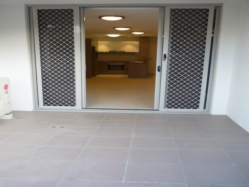 11 Riding Road, Hawthorne QLD 4171