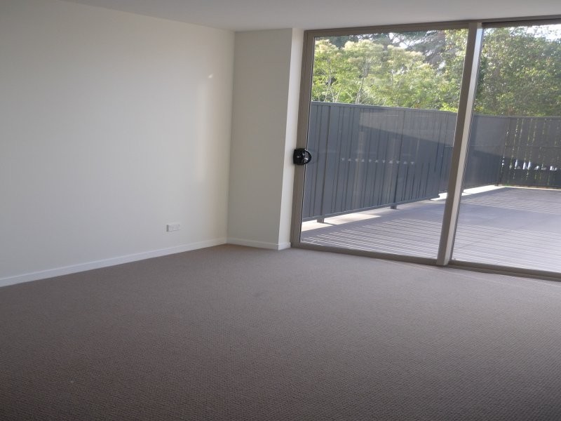 11 Riding Road, Hawthorne QLD 4171