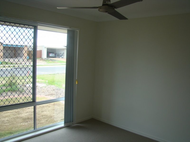 87 Sears Parade, North Lakes QLD 4509