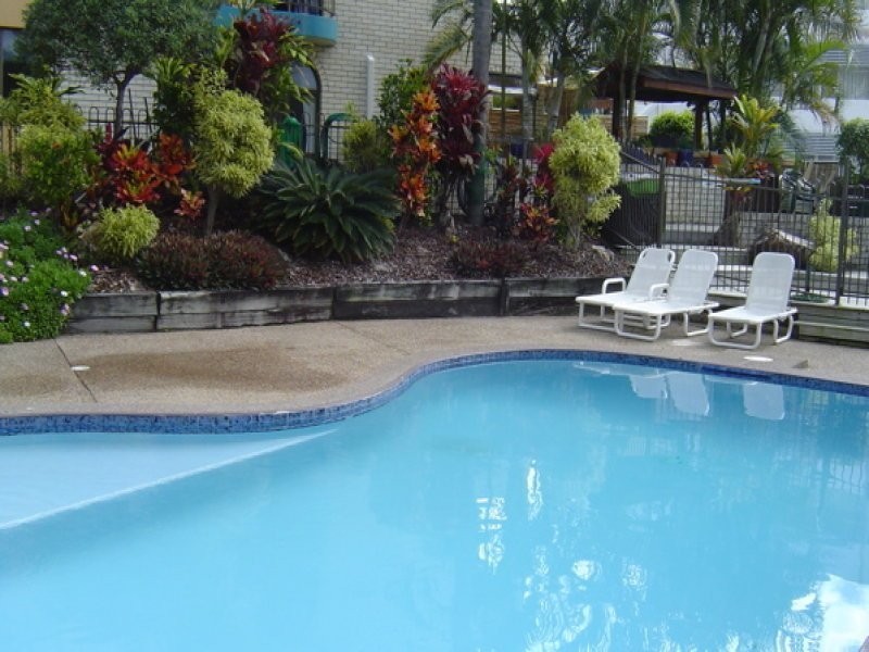 35 Old Burleigh Rd, Surfers Paradise QLD 4217