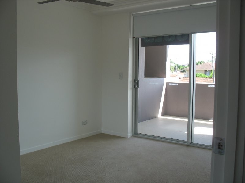 53 Darrambal, Surfers Paradise QLD 4217