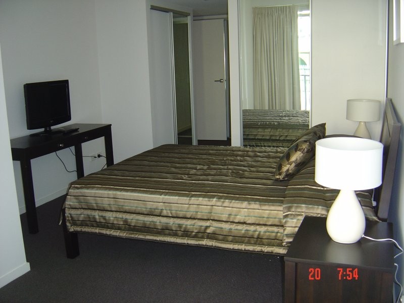 22 Barry Pde, Brisbane QLD 4000
