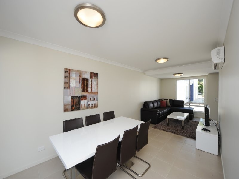 18 McCann Street, South Gladstone QLD 4680