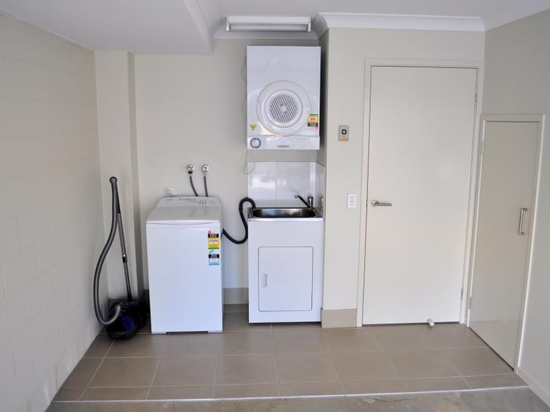 18 McCann Street, South Gladstone QLD 4680