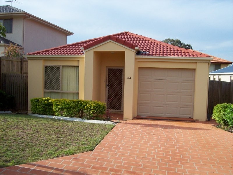 64 Johnston Street, Carina QLD 4152