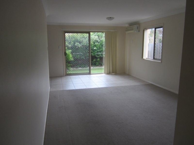 64 Johnston Street, Carina QLD 4152