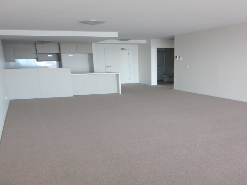 14 Oxley Ave, Woody Point QLD 4019