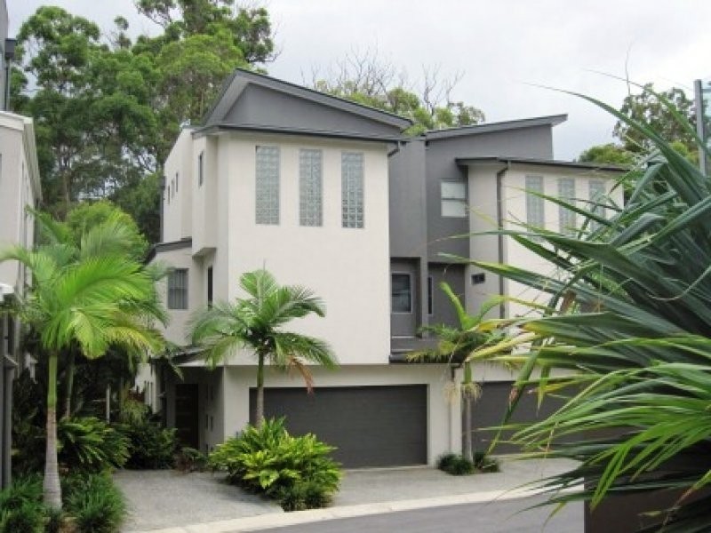 17 Great Southern Drive, Robina QLD 4226