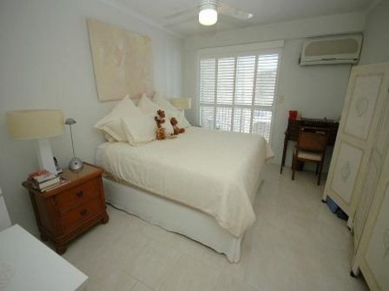 386 The Esplanade, Torquay QLD 4655