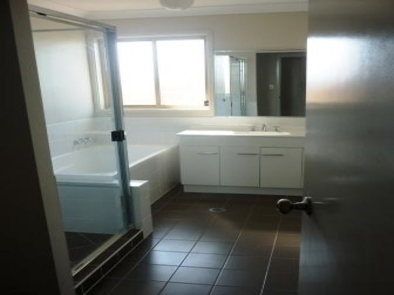 4 Teresa St, Kawungan QLD 4655