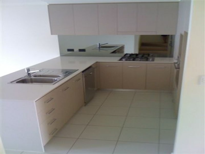 2 Inland Drive, Tugun QLD 4224