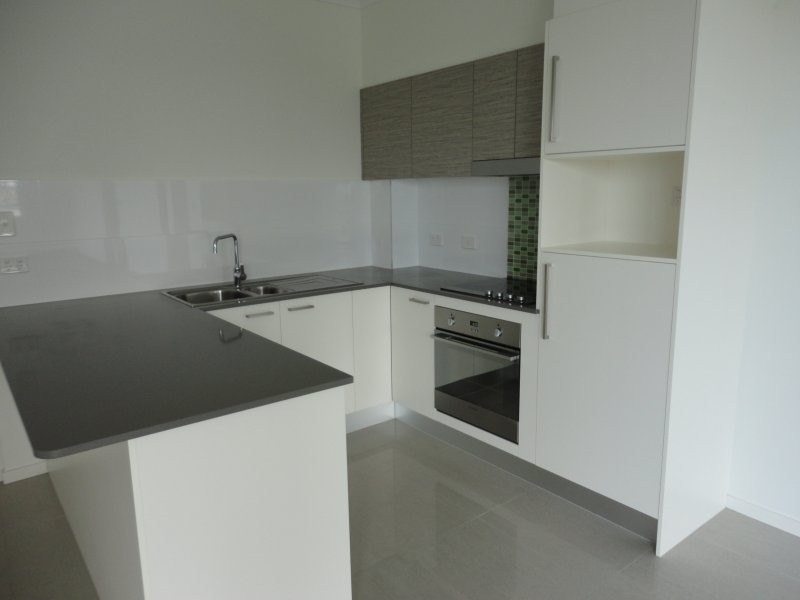 28 Carl Street, Woolloongabba QLD 4102