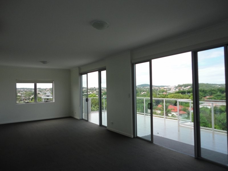 28 Carl Street, Woolloongabba QLD 4102