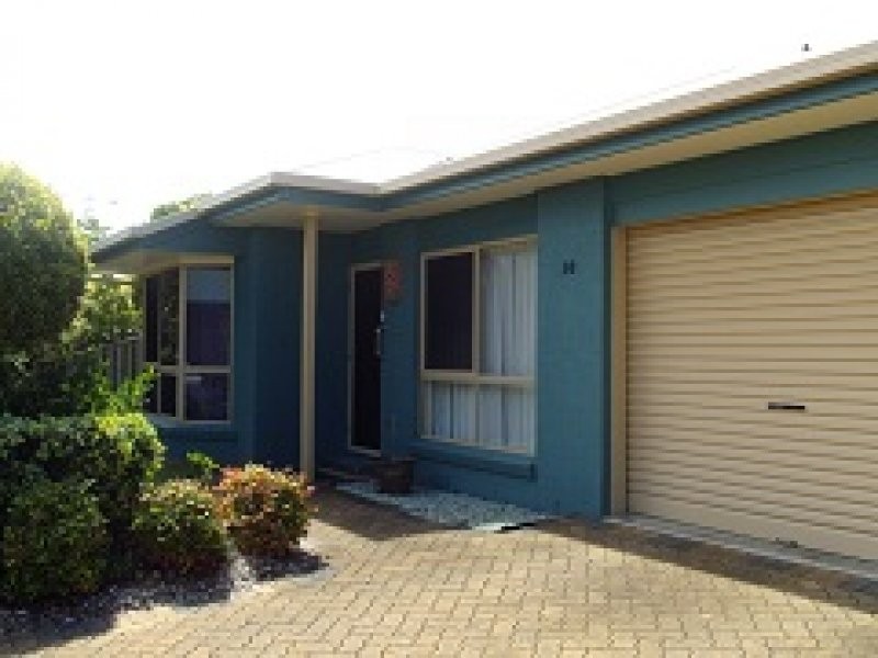 40 Lakeside Crescent, Currimundi QLD 4551