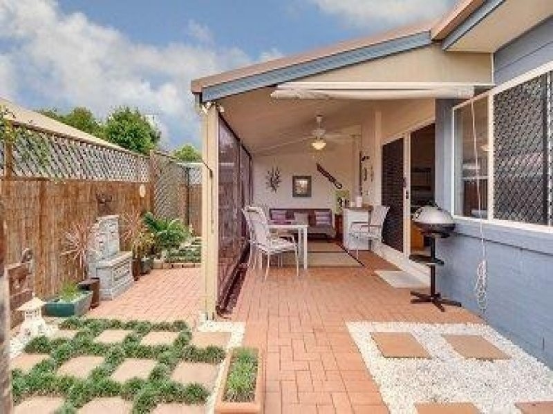 40 Lakeside Crescent, Currimundi QLD 4551