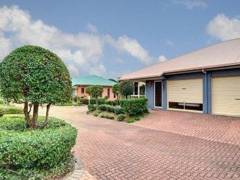 40 Lakeside Crescent, Currimundi QLD 4551