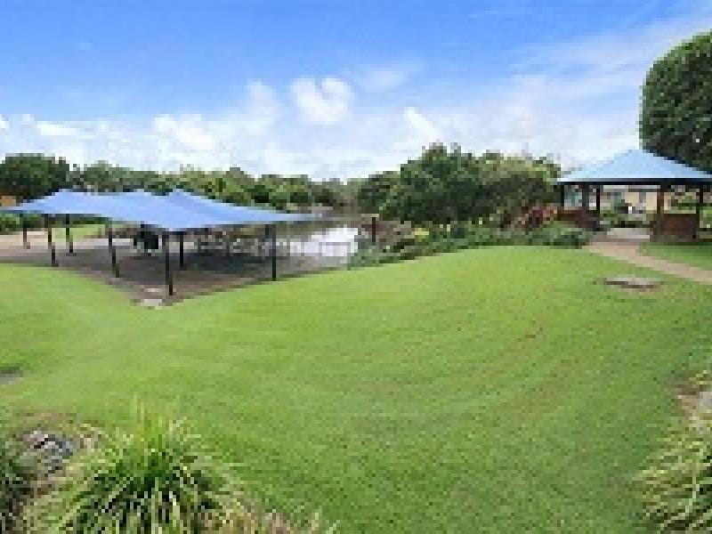 40 Lakeside Crescent, Currimundi QLD 4551