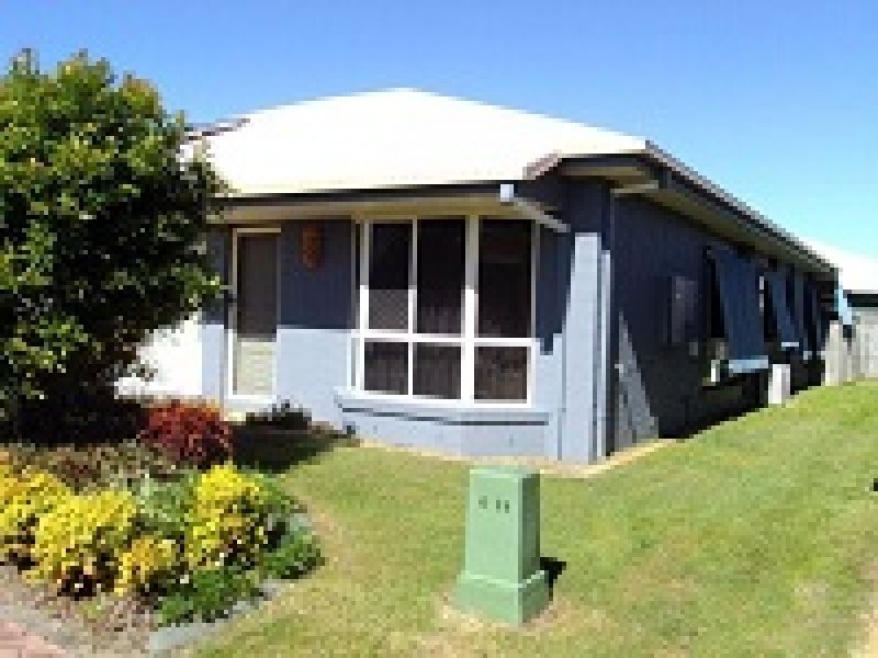 40 Lakeside Crescent, Currimundi QLD 4551