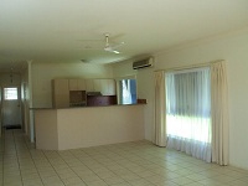 40 Lakeside Crescent, Currimundi QLD 4551