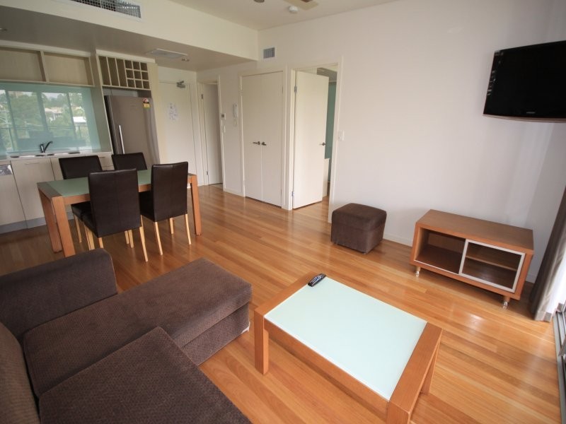 221 Sir Fred Schonell Drive, St Lucia QLD 4067