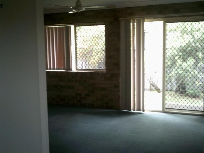 19 Doughboy Pde, Hemmant QLD 4174