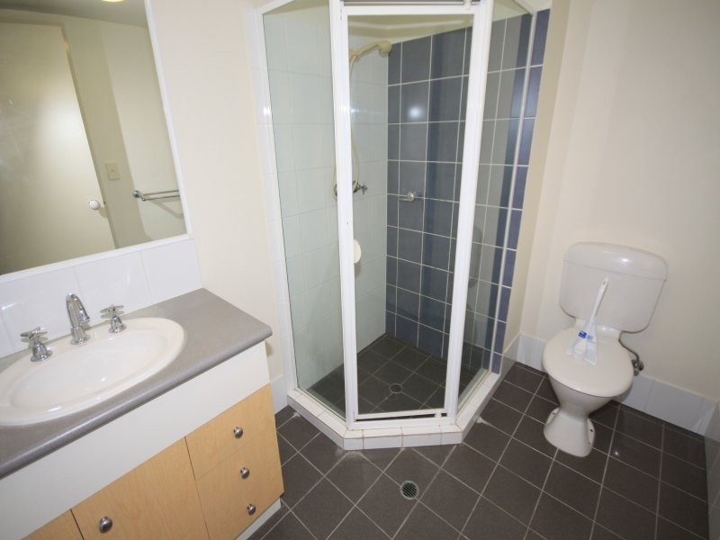 300 Sir Fred Schonell Drive, St Lucia QLD 4067