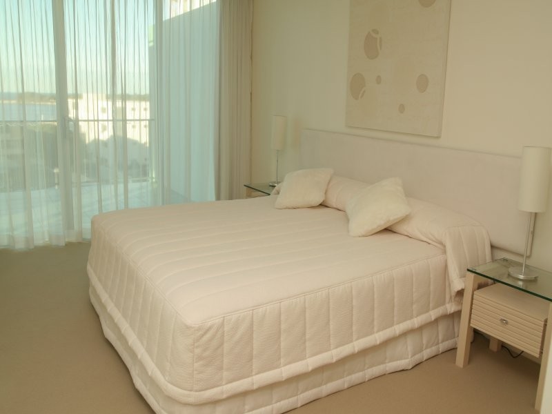 1 Duporth Avenue, Maroochydore QLD 4558