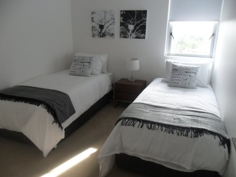 53 Darrambal, Surfers Paradise QLD 4217