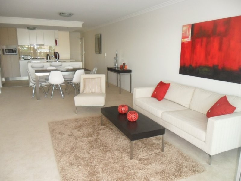 53 Darrambal, Surfers Paradise QLD 4217