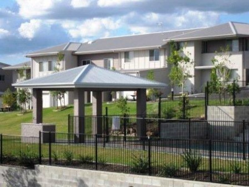 2 Toohey Street, Pacific Pines QLD 4211