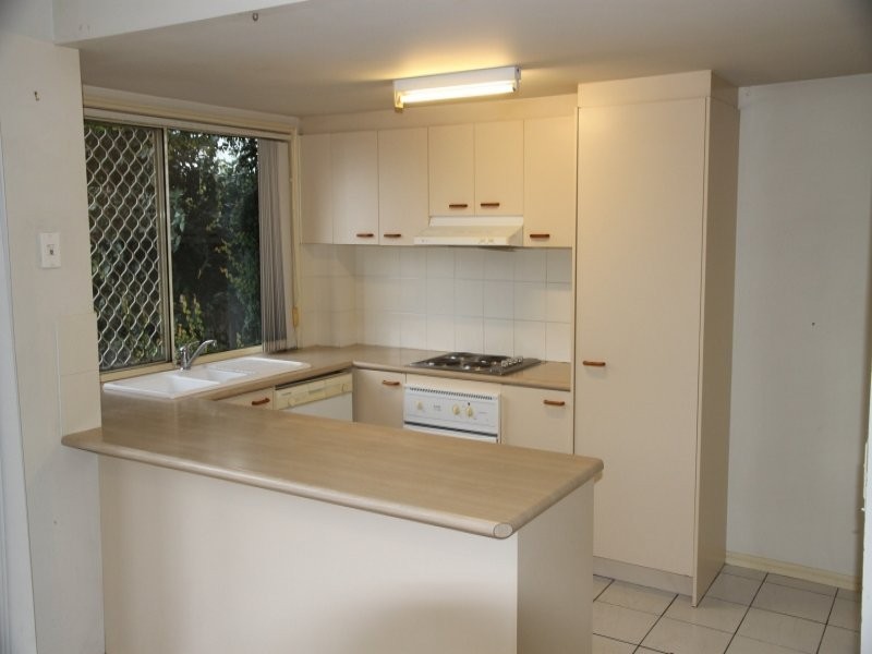 643 Pine Ridge Road, Biggera Waters QLD 4216