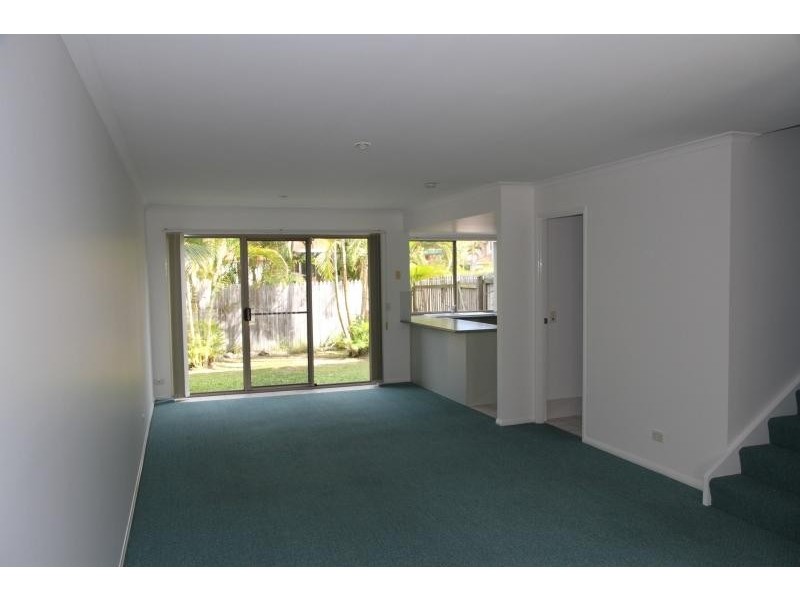 643 Pine Ridge Road, Biggera Waters QLD 4216