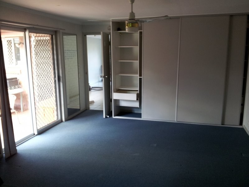 28 brodick st, Carindale QLD 4152