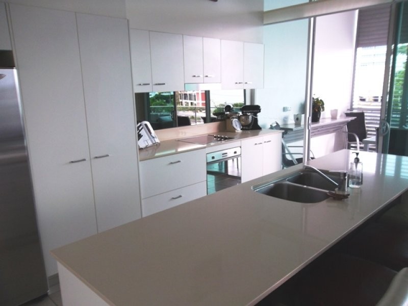 1 Duporth Avenue, Maroochydore QLD 4558