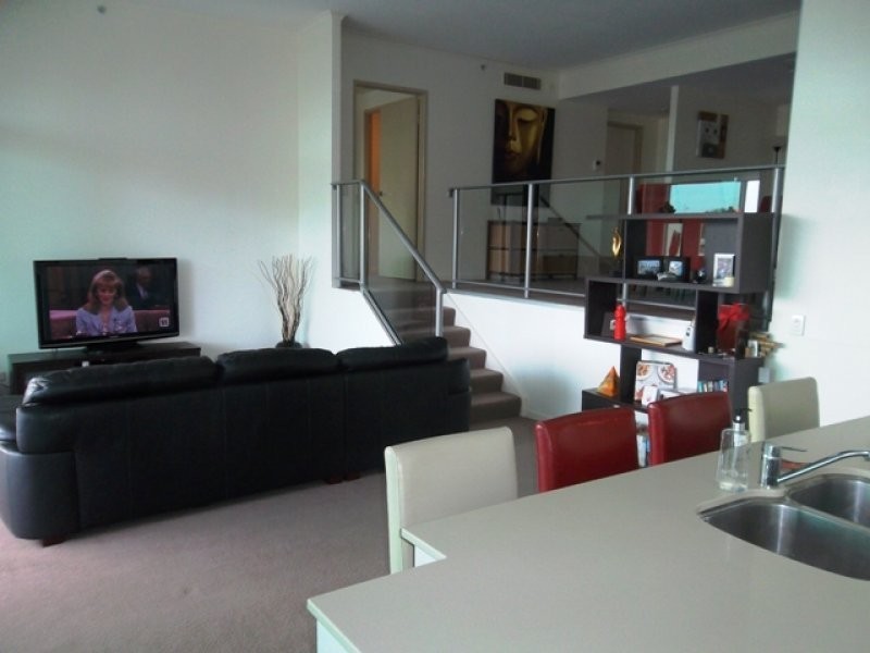 1 Duporth Avenue, Maroochydore QLD 4558