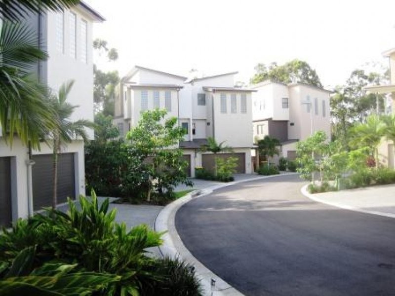 17 Great Southern Drive, Robina QLD 4226