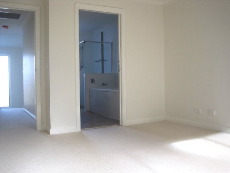 17 Great Southern Drive, Robina QLD 4226