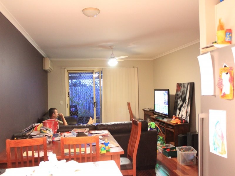 30 Meadowlands Rd, Carindale QLD 4152