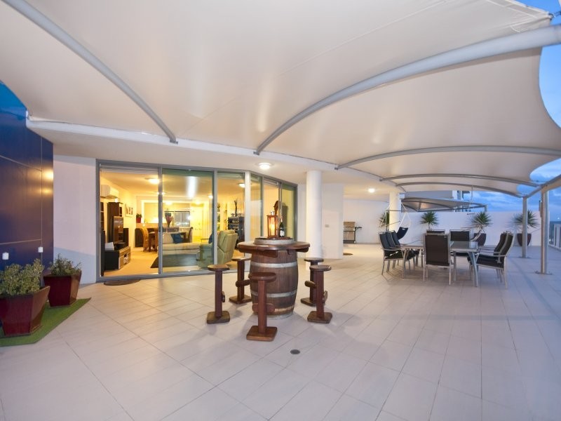 14 Oxley Ave, Woody Point QLD 4019