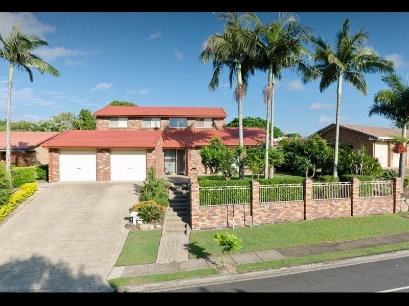 114 Cadogan Street, Carindale QLD 4152