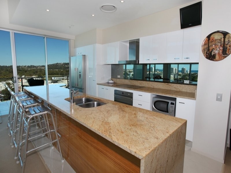 1 Duporth Avenue, Maroochydore QLD 4558