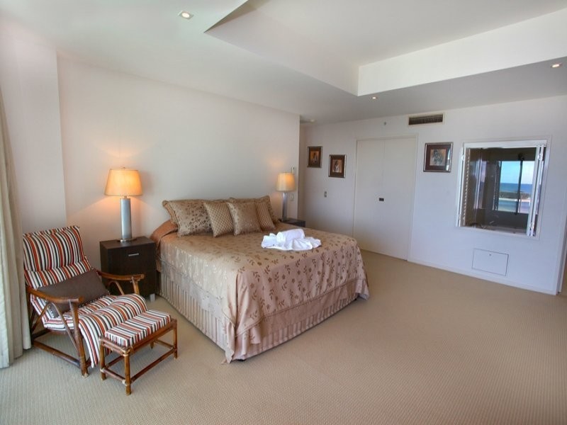 1 Duporth Avenue, Maroochydore QLD 4558