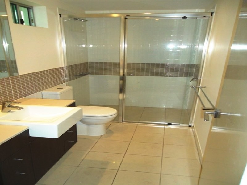 1 Duporth Avenue, Maroochydore QLD 4558