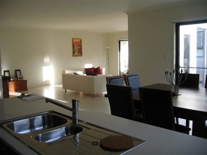 2 Inland Drive, Tugun QLD 4224