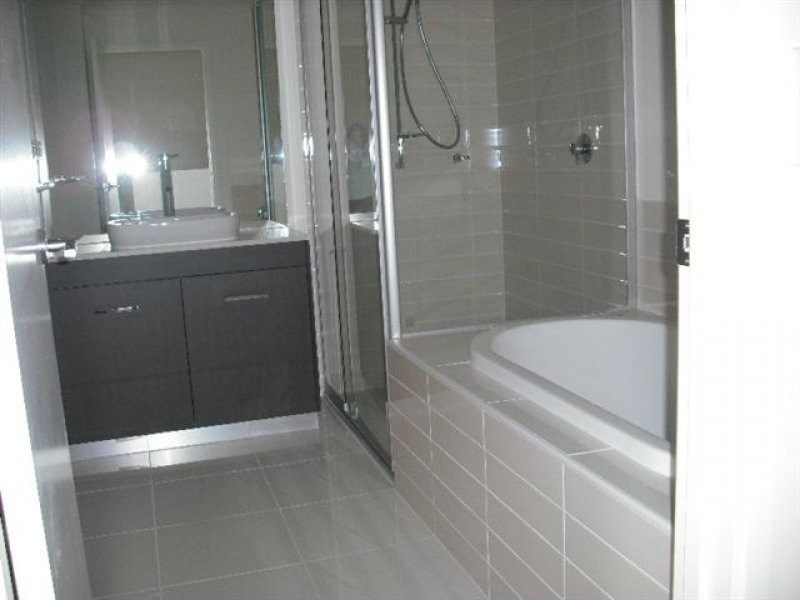 2 Inland Drive, Tugun QLD 4224