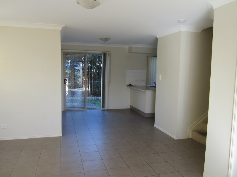 12 Johnston Street, Carina QLD 4152