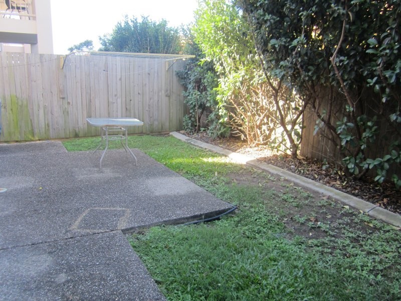 12 Johnston Street, Carina QLD 4152