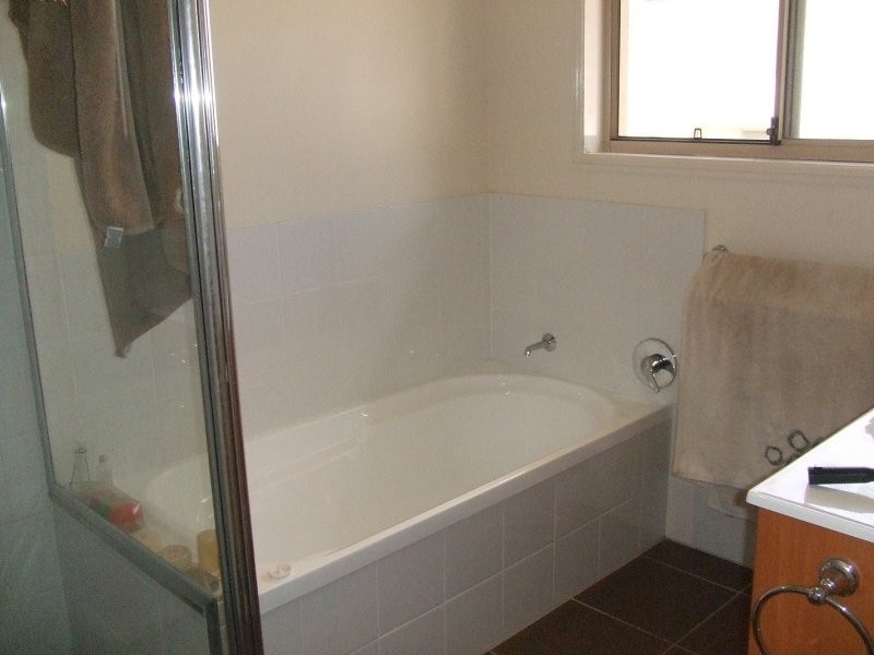 63 Johnston Street, Carina QLD 4152