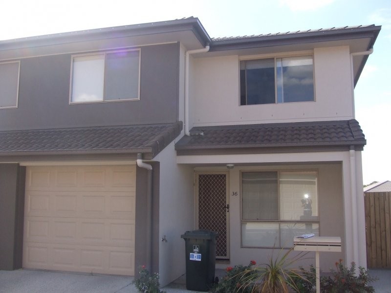 36 Johnston Street, Carina QLD 4152