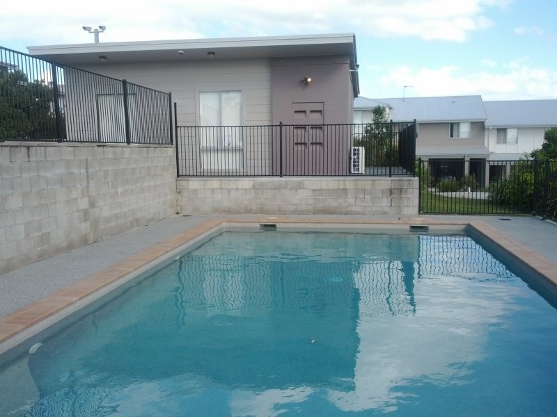 2 Toohey Street, Pacific Pines QLD 4211